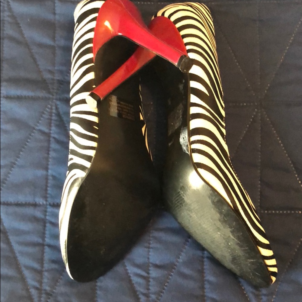 🦓 Zebra Heels 🦓 - Picture 4 of 7